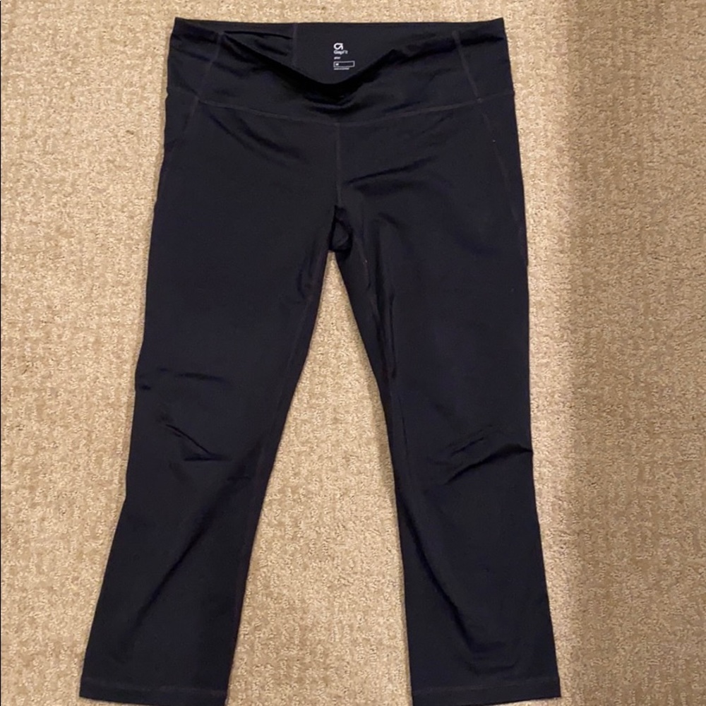 GapFit workout capris